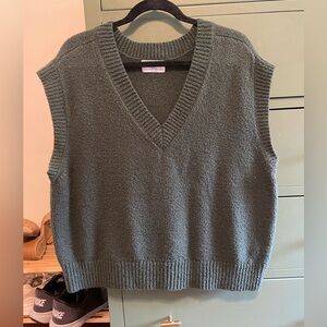 Old Navy Dark Green Knit Sleeveless Top